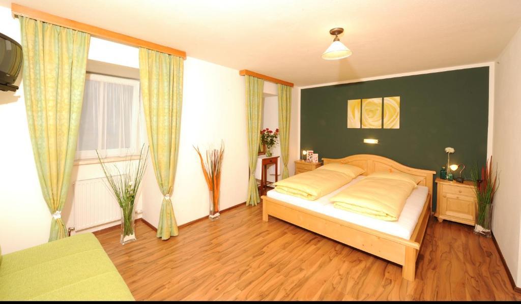 Hotel-Restaurant Kirchenwirt Aigen Aigen im Ennstal Room photo